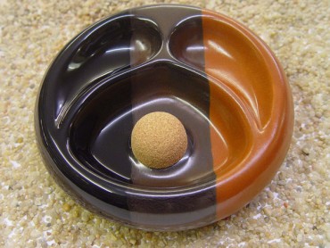 Pfeifenascher Keramik schwarz/braun 
